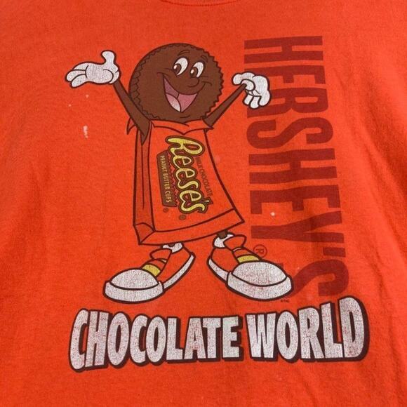 Chocolate World Hershey's Reese's Reeses T-Shirt Size Men's XL Shirt Orange - Picture 7 of 14